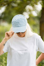 Black Giraffe Brand Cabernet Me Later Basecap aus Baumwolle im Used-Look