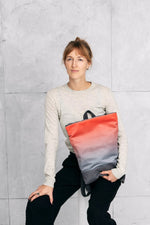 Muni Velvet Rucksack aus Samtstoff in Salmon mit wasserdichtem Polyesterboden