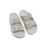 Omaking Cassady Leder-Slides in Beige mit breiten Riemen