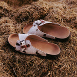 Omaking Chelsea Leder-Slides mit Kuhfell-Optik, Limited Edition