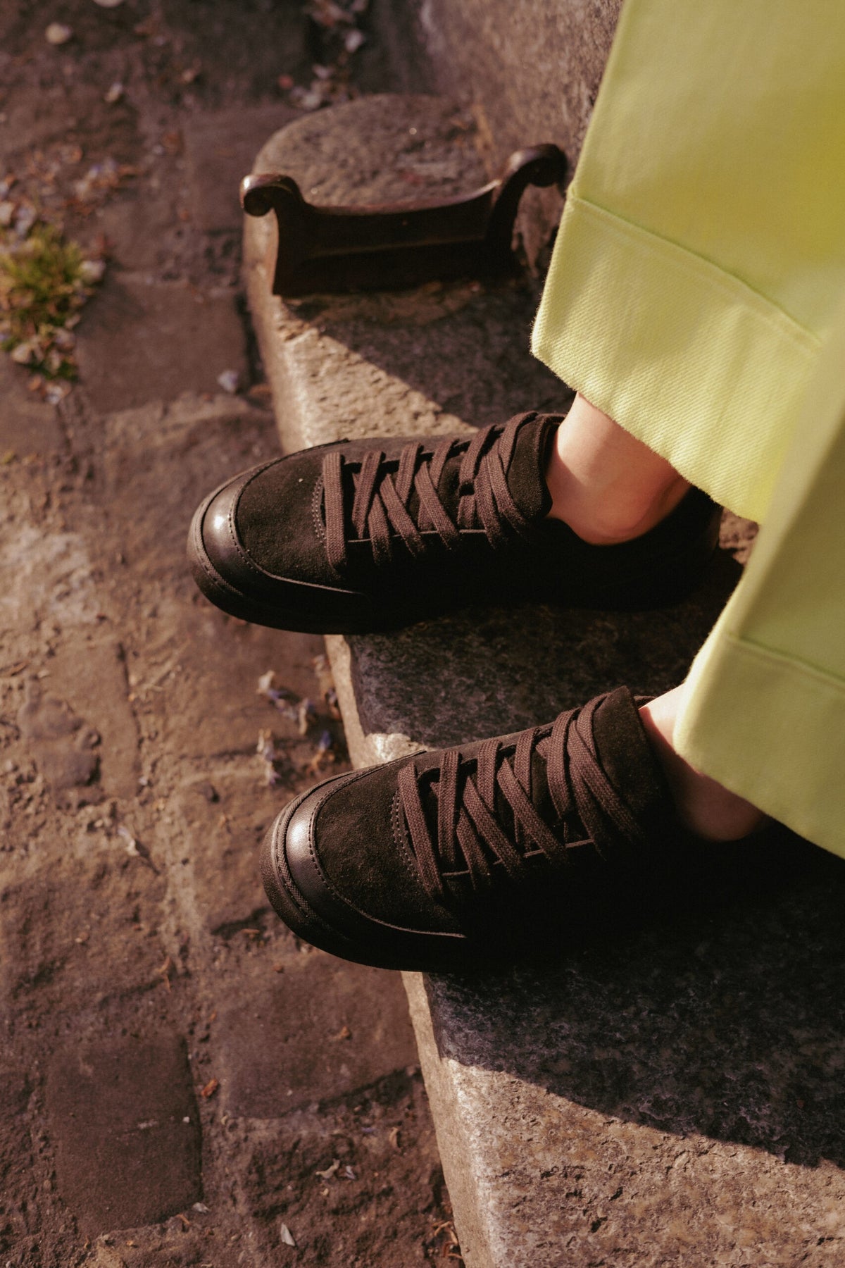 Omaking Forest Hills Veloursleder-Sneaker im Tennis-Look in Schwarz